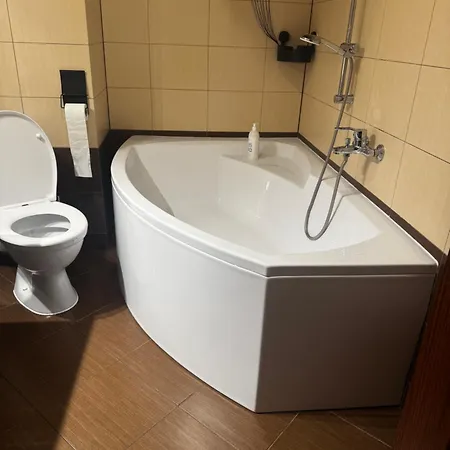 Kamienica Pierwsze Pietro * Ilawa